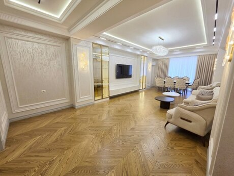 Продаётся 4-комнатная квартира в новостройке, Xətai, 233 м², 880 000 AZN, фото 2 / 12
