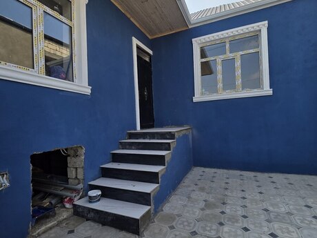 3 rooms · 100 m² · floor 1/1, Qobu