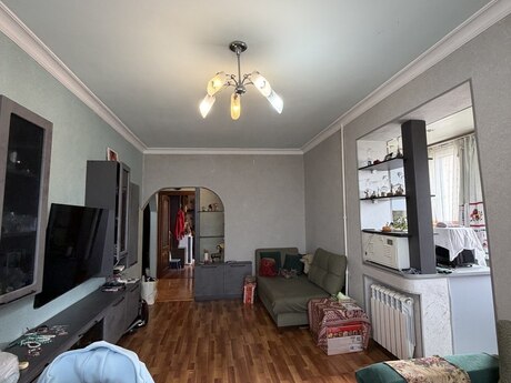 Qaraçuxurda 3 otaqlı köhnə tikili mənzil satılır, 60 m², 137 000 AZN, şəkil 3 / 12