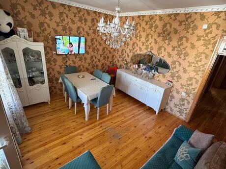 4 rooms · 200 m² · floor 1/1, Lökbatan