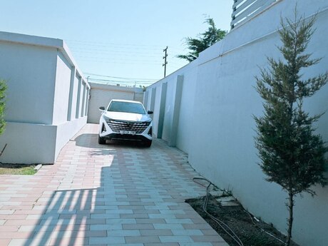 Mərdəkanda 2 otaqlı həyət evi kirayə verilir, 100 m², 750 AZN/ay, şəkil 3 / 12