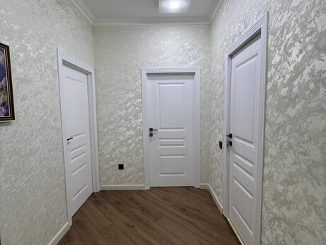 Yeni Bakı kompleksində 2 otaqlı yeni tikili mənzil satılır, 43 m², 89 000 AZN, şəkil 3 / 11