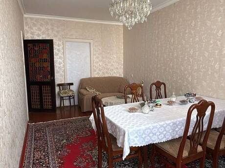 4 otaq · 100 m² · 5/5 mərtəbə, Qaraçuxur