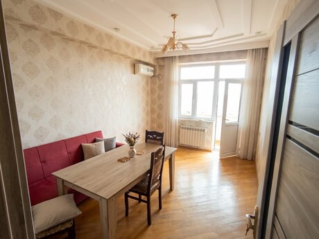 2-комн. · 53 m²