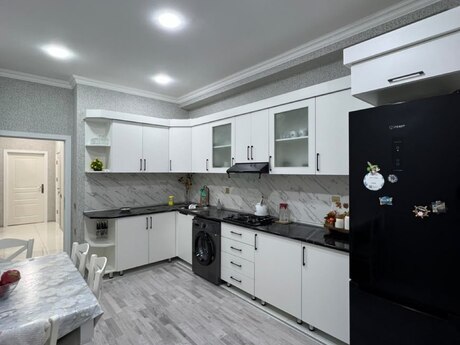 Yeni Bakı kompleksində 2 otaqlı yeni tikili mənzil satılır, 72 m², 135 000 AZN, şəkil 2 / 8