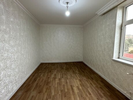 Abşeronda 2 otaqlı köhnə tikili mənzil satılır, 65 m², 125 000 AZN, şəkil 2 / 12