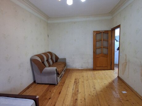 2 otaqlı mənzil, 55 m², Qaraçuxur, 350 AZN