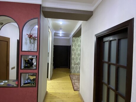 Bakıxanovda 3 otaqlı yeni tikili mənzil kirayə verilir, 90 m², 599 AZN/ay, şəkil 2 / 10