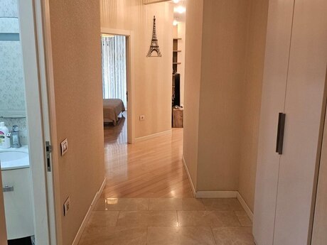 Şah İsmayıl Xətaidə 2 otaqlı yeni tikili mənzil kirayə verilir, 70 m², 1 300 AZN/ay, şəkil 2 / 8