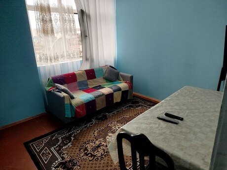 Abşeronda 2 otaqlı köhnə tikili mənzil kirayə verilir, 50 m², 350 AZN/ay, şəkil 2 / 12