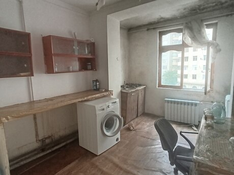 Сдаётся 2-комнатная квартира в старом фонде, Gənclik, 65 м², 520 AZN/мес, фото 5 / 10