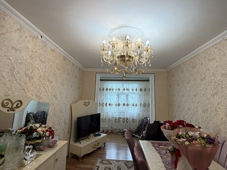 Bakıxanovda 3 otaqlı köhnə tikili mənzil satılır, 95 m², 188 000 AZN, şəkil 3 / 12
