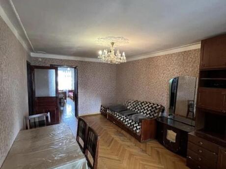 3-room old-build apartment for sale in İnşaatçılar, 75 m², 215 000 AZN, photo 3 / 7