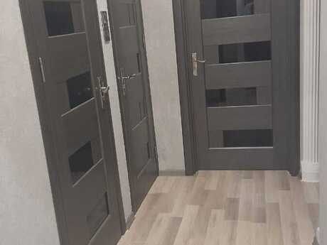 Yeni Günəşlidə 4 otaqlı köhnə tikili mənzil satılır, 100 m², 204 000 AZN, şəkil 3 / 12