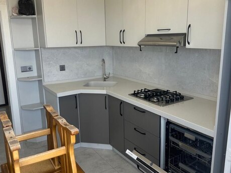 Əhmədlidə 2 otaqlı yeni tikili mənzil kirayə verilir, 80 m², 700 AZN/ay, şəkil 2 / 8