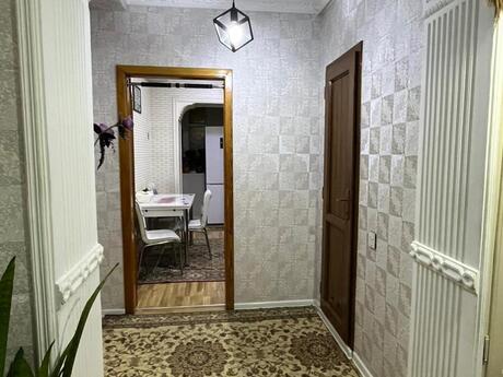 Продаётся 4-комнатная квартира в старом фонде, Xalqlar Dostluğu, 100 м², 250 000 AZN, фото 2 / 12