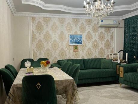 4 otaq · 100 m² · 1/9 mərtəbə, Xalqlar Dostluğu