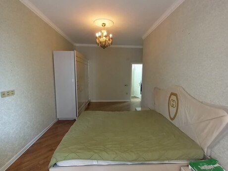 8-ci mikrorayonda 2 otaqlı yeni tikili mənzil kirayə verilir, 60 m², 700 AZN/ay, şəkil 4 / 10