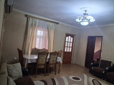 Nərimanovda 4 otaqlı həyət evi satılır, 110 m², 185 000 AZN, şəkil 2 / 12
