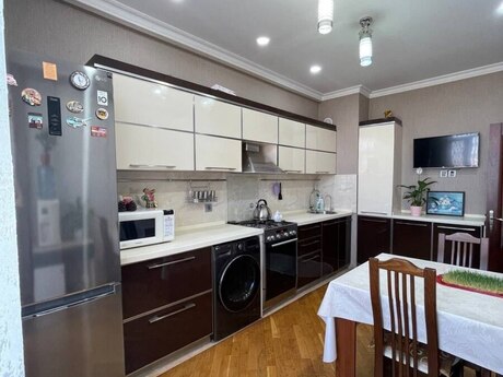 3 otaq · 130 m² · 7/17 mərtəbə, Əhmədli