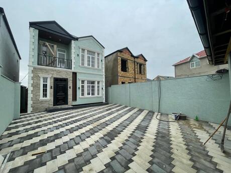 4 rooms · 140 m² · floor 1/1, Saray