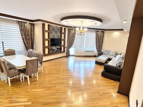 3 otaqlı mənzil, 135 m², Nəcəfqulu Rəfiyev küçəsi, 1 300 AZN