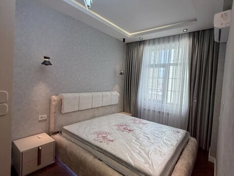 Сдаётся 2-комнатная квартира в новостройке, Elmlər Akademiyası, 70 м², 1 500 AZN/мес, фото 3 / 7