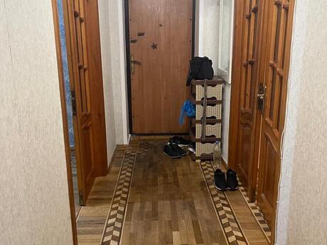 Nərimanovda 4 otaqlı köhnə tikili mənzil kirayə verilir, 90 m², 700 AZN/ay, şəkil 2 / 12