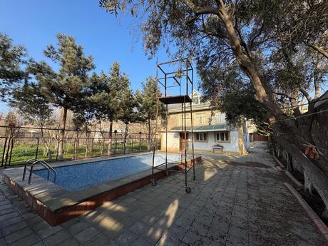 7 rooms · 200 m² · floor 2/2, Novxanı