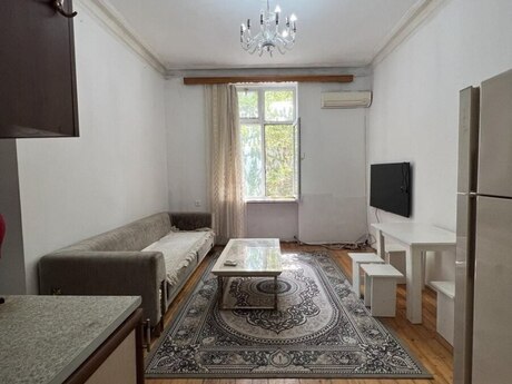 2 otaq · 30 m² · 2/4 mərtəbə, Nəriman Nərimanov