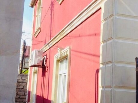 5 otaq · 180 m² · 1/1 mərtəbə, Zığ