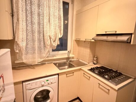 1 otaq · 30 m² · 4/16 mərtəbə, Abşeron