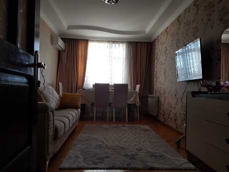 Bakıxanovda 3 otaqlı köhnə tikili mənzil satılır, 80 m², 185 000 AZN, şəkil 2 / 12