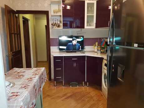 3 otaq · 80 m² · 3/5 mərtəbə, Bakıxanov