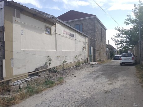 4 otaq · 90 m²