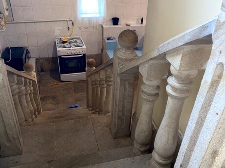 Bakıxanovda 4 otaqlı köhnə tikili mənzil kirayə verilir, 120 m², 850 AZN/ay, şəkil 4 / 12