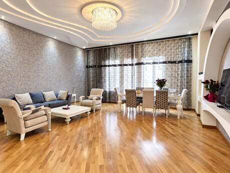 3 otaq · 165 m² · 7/10 mərtəbə, 8 Noyabr