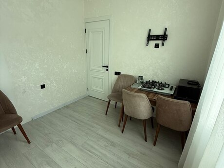 7 otaq · 120 m²