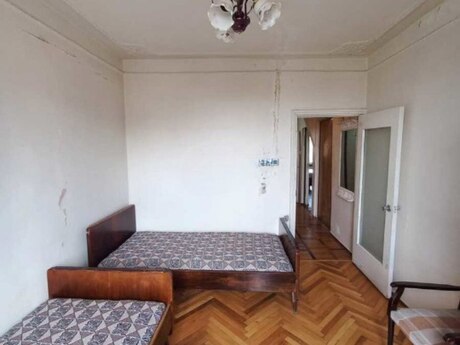 Günəşlidə 2 otaqlı köhnə tikili mənzil satılır, 65 m², 146 000 AZN, şəkil 3 / 8