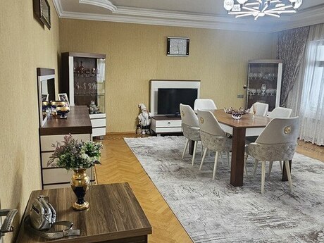 4 otaq · 120 m² · 4/9 mərtəbə, Neftçilər