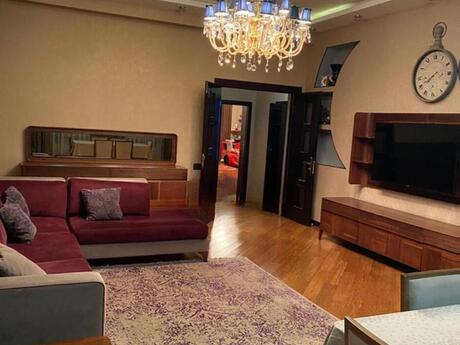 3 otaq · 155 m² · 15/17 mərtəbə, İnşaatçılar