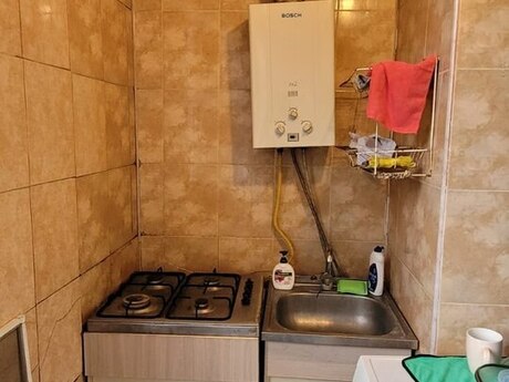 Qara Qarayevdə 1 otaqlı köhnə tikili mənzil satılır, 22 m², 70 000 AZN, şəkil 4 / 6
