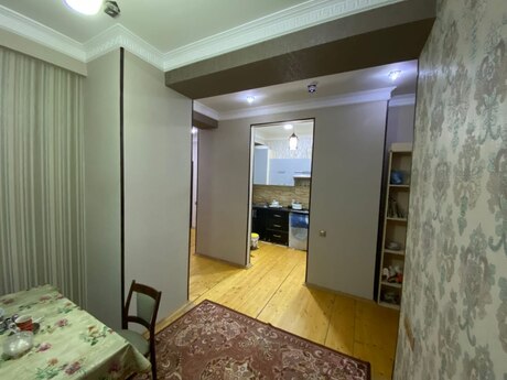 3 otaqlı mənzil, 90 m², Bakıxanov, 600 AZN