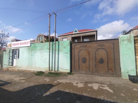 5 rooms · 220 m²