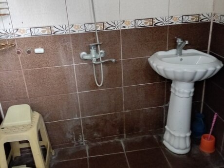 M.Ə.Rəsulzadədə 3 otaqlı həyət evi satılır, 110 m², 55 000 AZN, şəkil 2 / 12