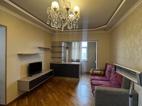 2-room old-build apartment for rent in Nəriman Nərimanov, 55 m², 700 AZN/mo, photo 2 / 5