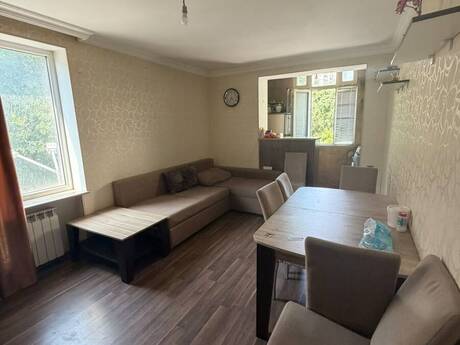 2 otaq · 32 m² · 3/5 mərtəbə, Elmlər Akademiyası