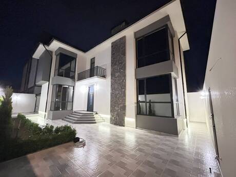 5-комн. · 215 m² · 1/1 этаж, Badamdar