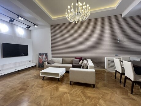 Sahildə 3 otaqlı yeni tikili mənzil kirayə verilir, 140 m², 4 000 AZN/ay, şəkil 5 / 12