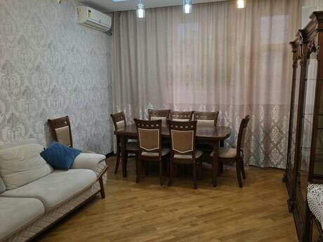 3 otaqlı mənzil, 110 m², Şah İsmayıl Xətai, 1 200 AZN